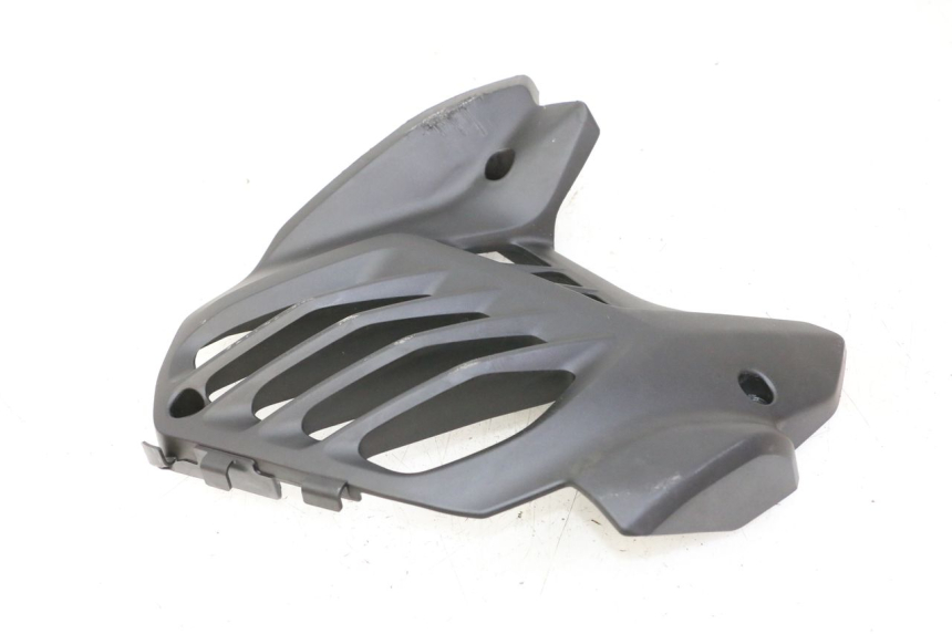 photo de KRATKA CHŁODNICY YAMAHA XMAX X-MAX 125 (2021 - 2025) - Zbliżenie techniczne