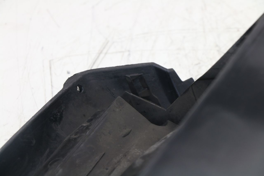 photo de KRATKA CHŁODNICY YAMAHA YP MAJESTY ABS 400 (2007 - 2009) - Szczegół części