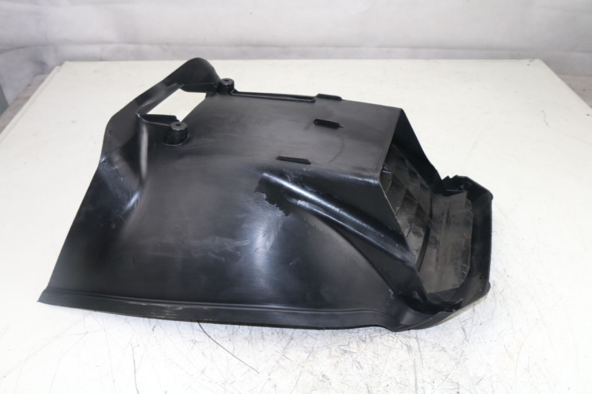 photo de KRATKA CHŁODNICY YAMAHA YP MAJESTY ABS 400 (2007 - 2009) - Zbliżenie techniczne