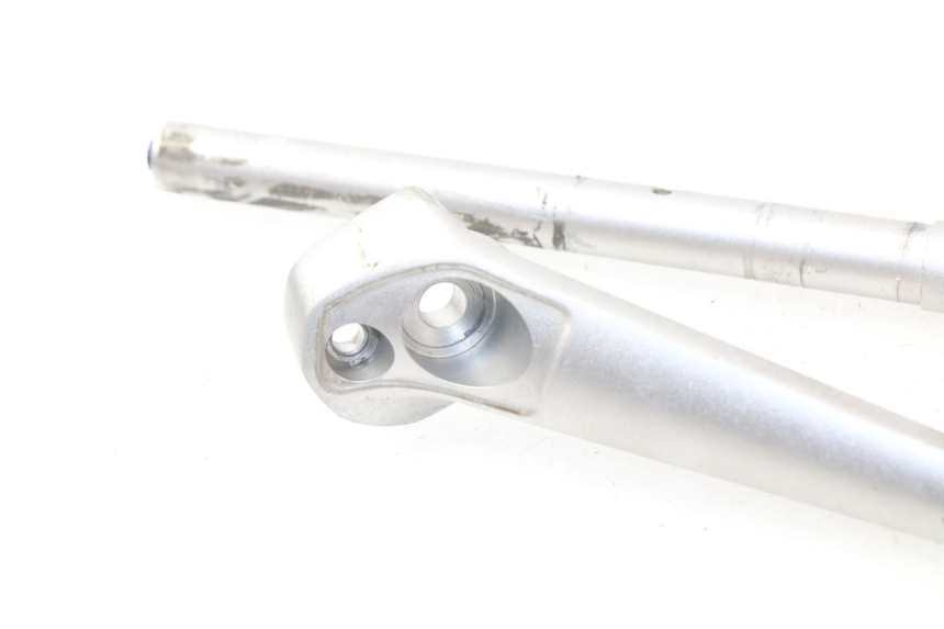 photo de KIEROWNICA YAMAHA FJR ABS 1300 (2006 - 2012) - Punkty mocowania