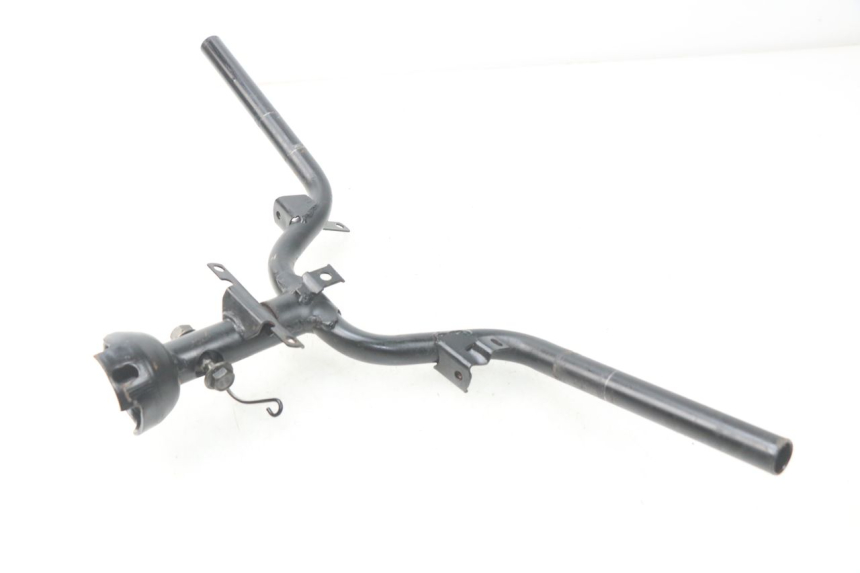 photo de KIEROWNICA PEUGEOT KISBEE 4T 50 (2010 - 2017) - Szczegół części