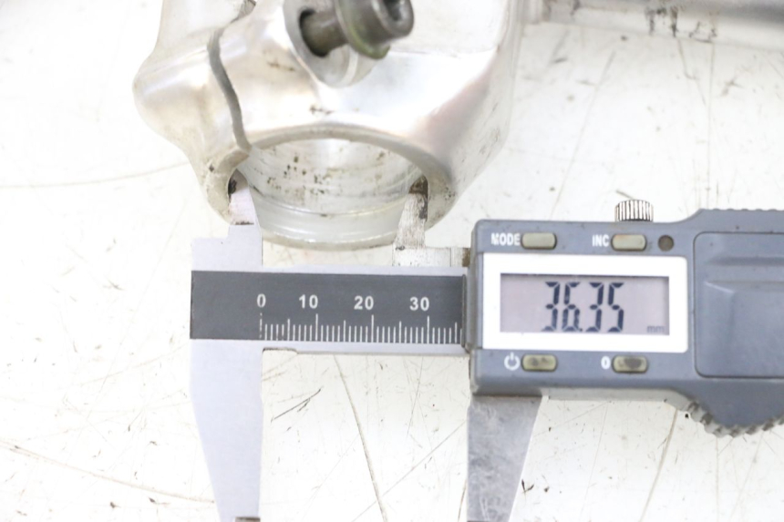 photo de KIEROWNICA HONDA NSR R 125 (1994 - 2003) - Szczegół części