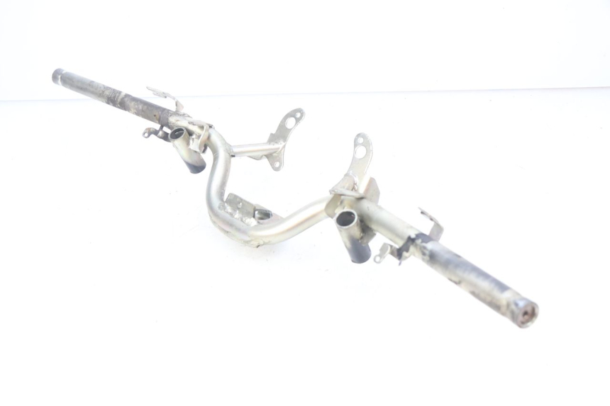 photo de KIEROWNICA PIAGGIO VESPA PRIMAVERA 2T 50 (2013 - 2018) - Zbliżenie techniczne