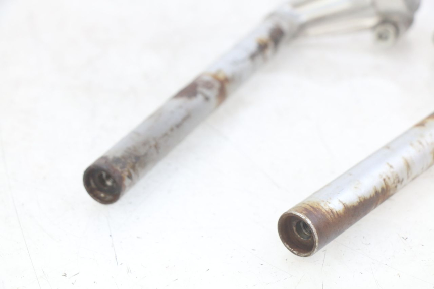 photo de KIEROWNICA DAELIM VJ ROADWIN FI 125 (2008 - 2017) - Inny kąt widzenia