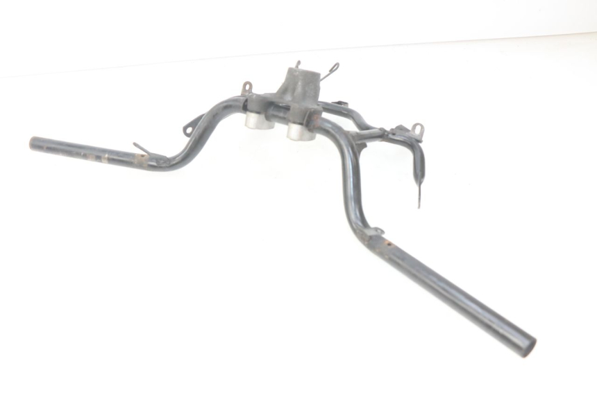 photo de KIEROWNICA YAMAHA XMAX X-MAX 125 (2006 - 2009) - Inny kąt widzenia