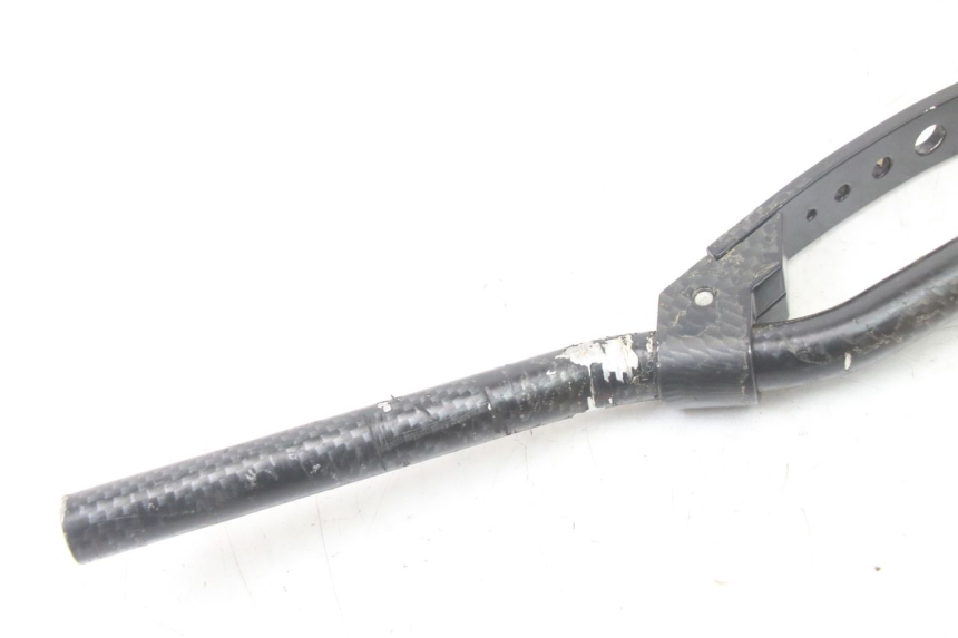 photo de KIEROWNICA YAMAHA AEROX 50 (1997 - 2006) - Punkty mocowania