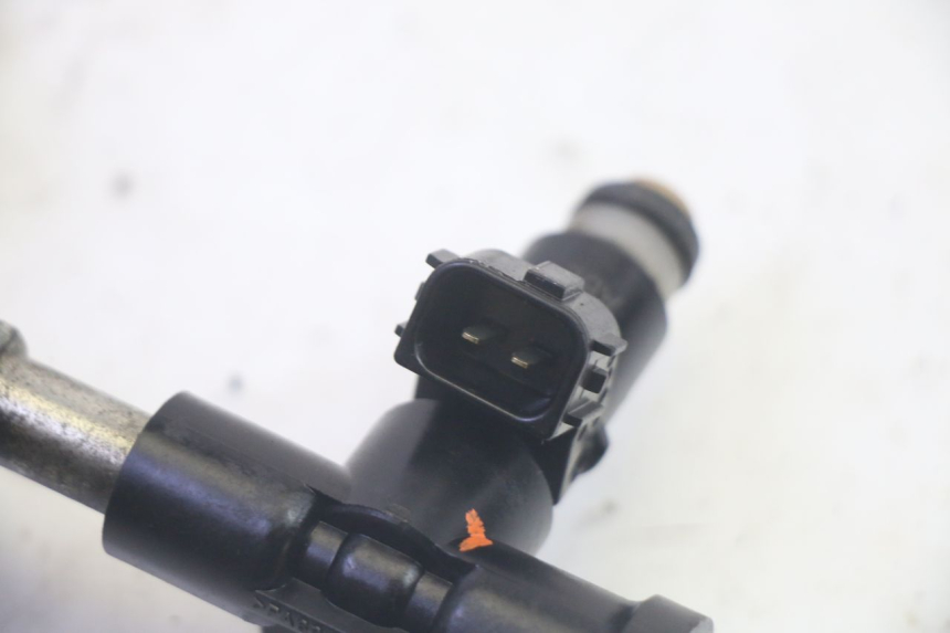 photo de WTRYSKIWACZ SUZUKI BURGMAN EXECUTIVE ABS 650 (2006 - 2012) - Punkty mocowania