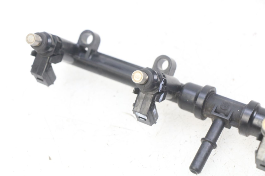 photo de WTRYSKIWACZ HONDA CB R 1000 (2018 - 2023) - Część sprawdzona