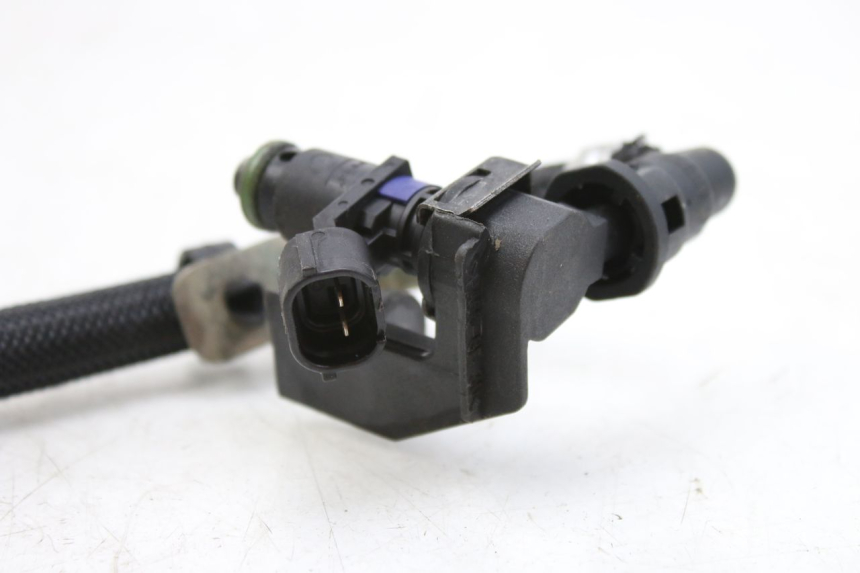 photo de Wtryskiwacz PEUGEOT CITYSTAR 125 (2011 - 2017) - Inny kąt widzenia