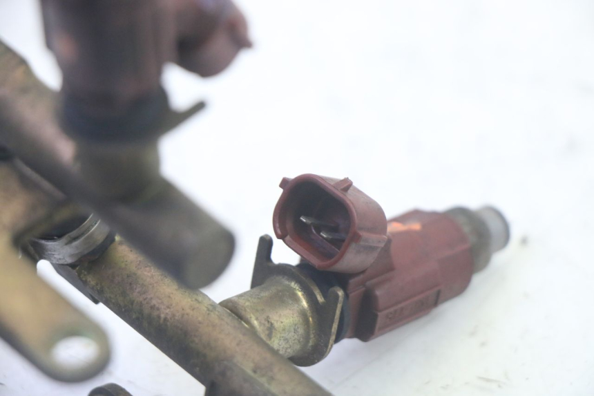 photo de WTRYSKIWACZ SUZUKI DL V STROM 1000 (2002 - 2007) - Oznaczenia i referencje