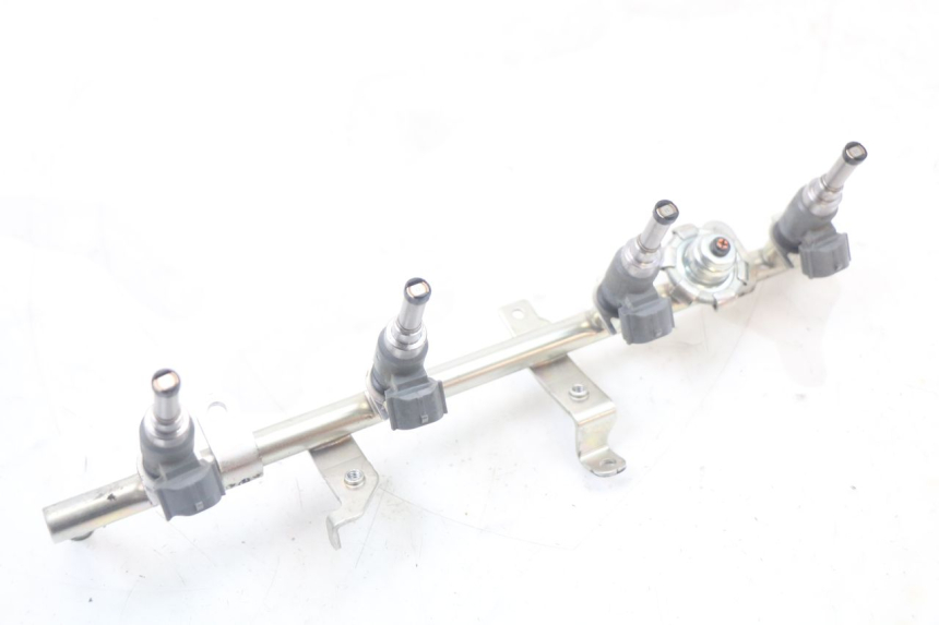 photo de WTRYSKIWACZ YAMAHA FJR ABS 1300 (2006 - 2012) - Punkty mocowania