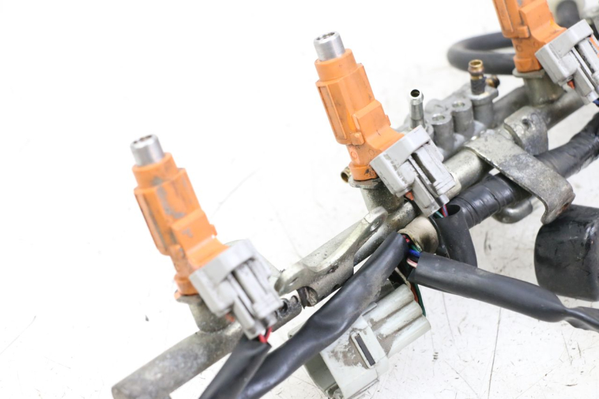 photo de WTRYSKIWACZ YAMAHA FJR ABS 1300 (2006 - 2012) - Zoom stanu zużycia