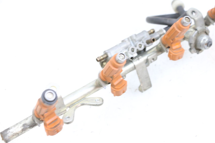 photo de WTRYSKIWACZ YAMAHA FJR ABS 1300 (2006 - 2012) - Inny kąt widzenia