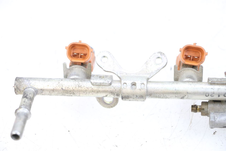 photo de WTRYSKIWACZ YAMAHA FJR ABS 1300 (2006 - 2012) - Punkty mocowania