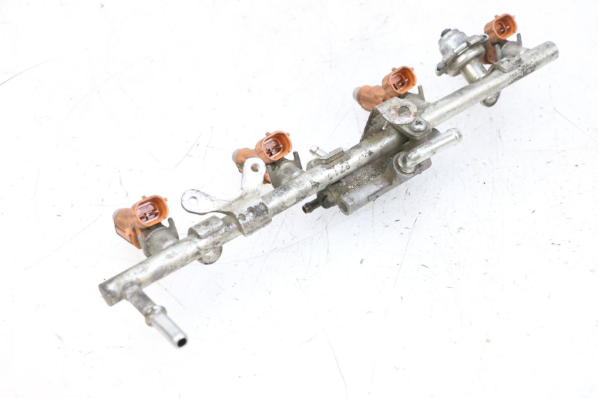 photo de WTRYSKIWACZ YAMAHA FJR ABS 1300 (2006 - 2012) - Punkty mocowania