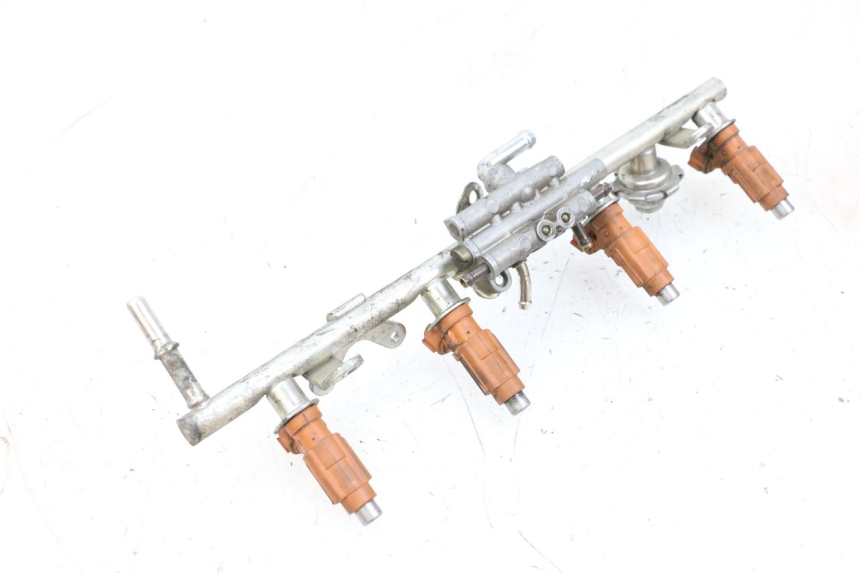 photo de WTRYSKIWACZ YAMAHA FJR ABS 1300 (2006 - 2012) - Stan powierzchni