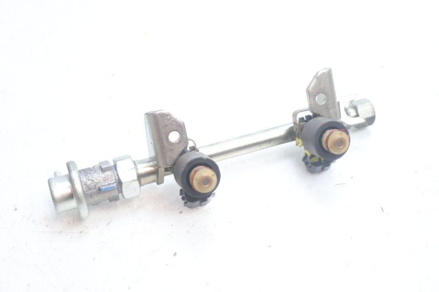 photo de Wtryskiwacz HONDA FJS SILVER WING SILVERWING 400 (2005 - 2008) - Inny kąt widzenia