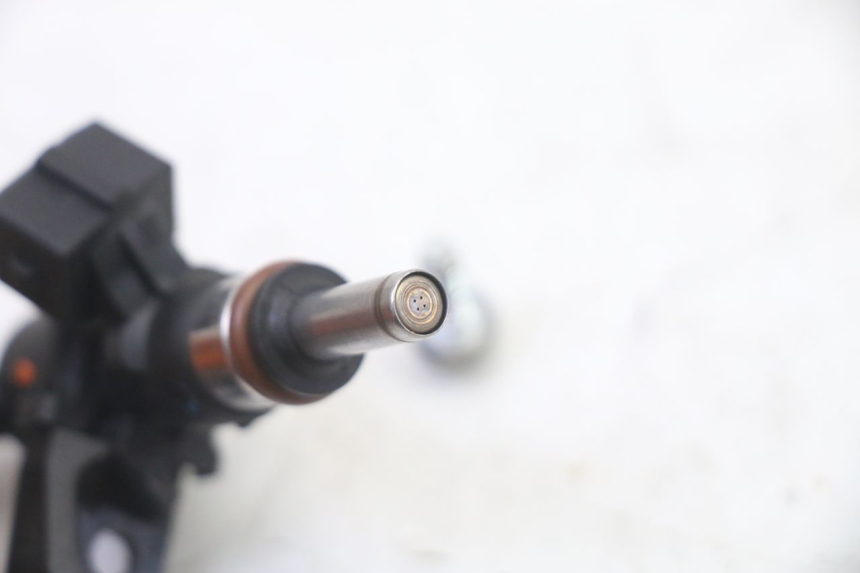 photo de WTRYSKIWACZ BMW G310 R 310 (2016 - 2020) - Widok ogólny