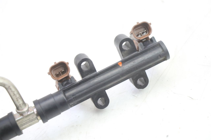 photo de WTRYSKIWACZ SUZUKI GSR 750 (2011 - 2017) - Widok ogólny