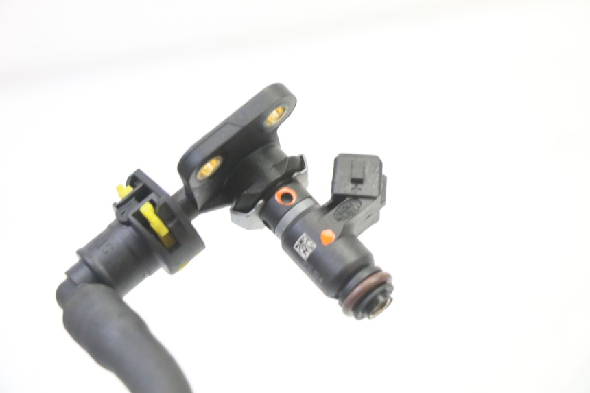 photo de WTRYSKIWACZ PIAGGIO MP3 HPE 310 (2024 - 2025) - Punkty mocowania