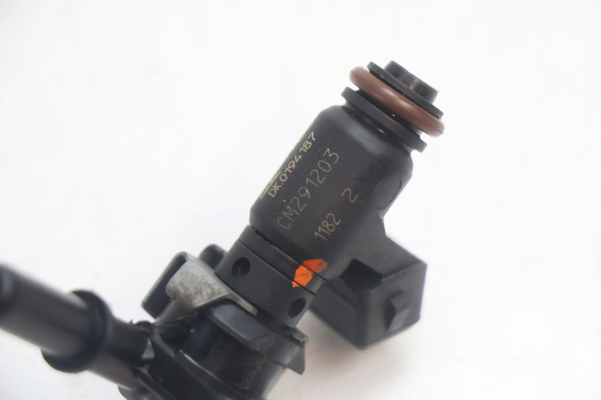 photo de WTRYSKIWACZ PIAGGIO MP3 HPE 530 (2022 - 2026) - Punkty mocowania