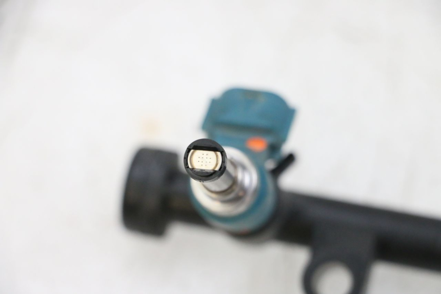 photo de WTRYSKIWACZ YAMAHA MT-07 MT07 ABS 700 (2018 - 2020) - Inny kąt widzenia