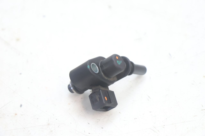 photo de WTRYSKIWACZ JM MOTORS R-MAX TECH 50 (2024 - 2026) - Inny kąt widzenia