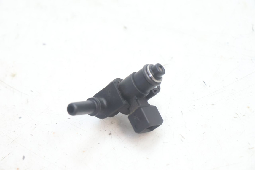 photo de WTRYSKIWACZ JM MOTORS R-MAX TECH 50 (2024 - 2026) - Zbliżenie techniczne