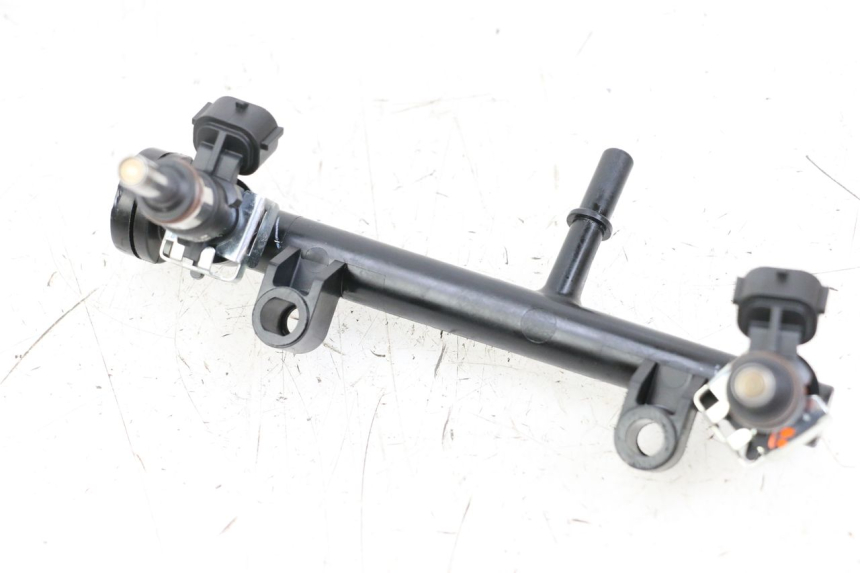 photo de WTRYSKIWACZ ROYAL ENFIELD CONTINENTAL GT 650 (2019 - 2024) - Zbliżenie techniczne