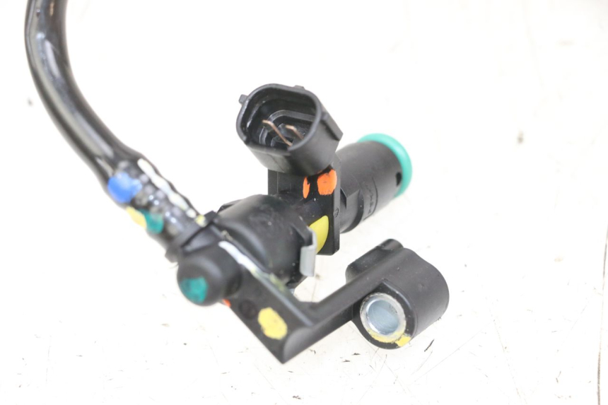 photo de WTRYSKIWACZ ROYAL ENFIELD SCRAM 411 (2022 - 2024) - Szczegóły charakterystyczne