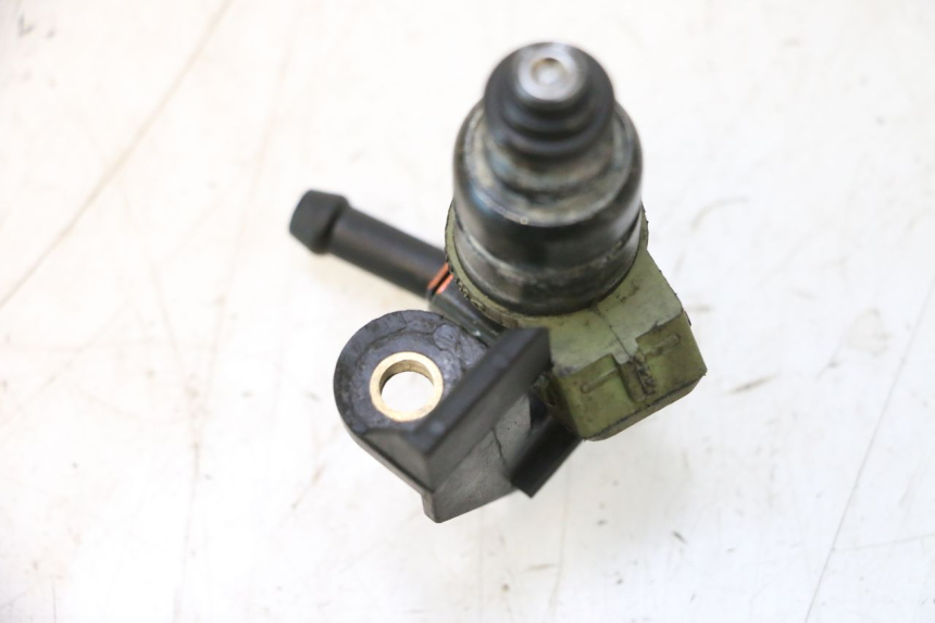 photo de Wtryskiwacz PEUGEOT SATELIS COMPRESSOR K15 125 (2006 - 2009) - Inny kąt widzenia