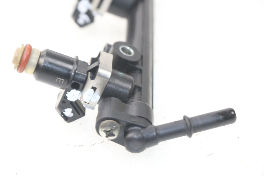 photo de WTRYSKIWACZ TRIUMPH SPRINT ST ABS 1050 (2005 - 2007) - Widok ogólny