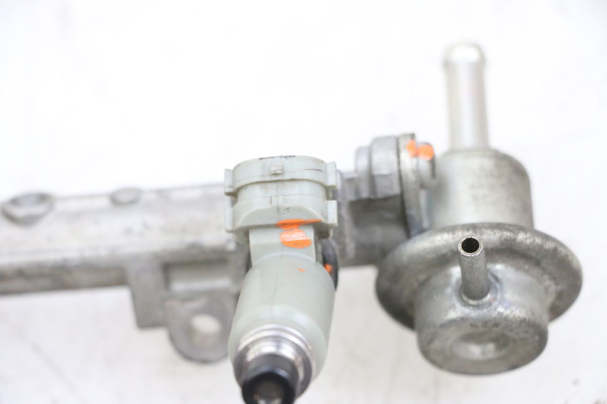 photo de WTRYSKIWACZ YAMAHA TDM ABS 900 (2002 - 2014) - Widok ogólny