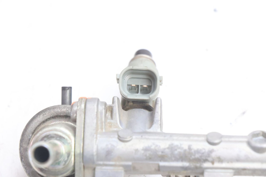 photo de WTRYSKIWACZ YAMAHA TDM ABS 900 (2002 - 2014) - Zoom stanu zużycia