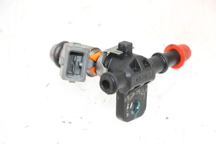 photo de Wtryskiwacz PIAGGIO VESPA GTS SUPER IE 125 (2009 - 2016) - Zbliżenie techniczne