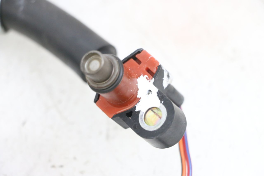 photo de WTRYSKIWACZ YAMAHA X-MAX XMAX 125 (2010 - 2013) - Inny kąt widzenia