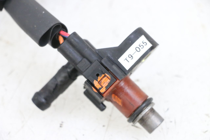 photo de WTRYSKIWACZ YAMAHA XMAX X-MAX 125 (2006 - 2009) - Inny kąt widzenia