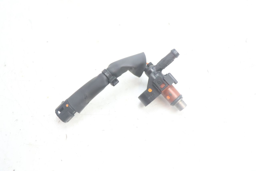 photo de WTRYSKIWACZ YAMAHA XMAX X-MAX 125 (2006 - 2009) - Inny kąt widzenia