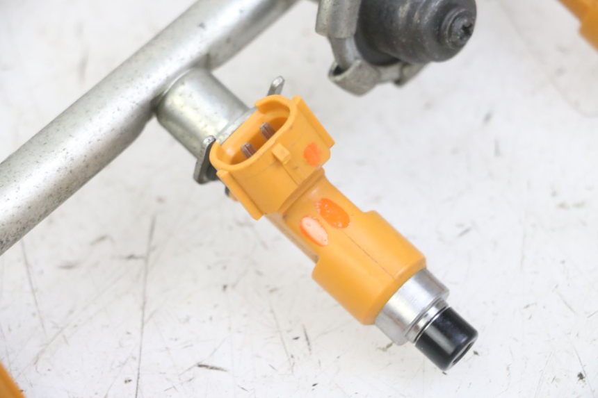 photo de WTRYSKIWACZ YAMAHA XJ6 ABS 600 (2008 - 2016) - Widok produktu