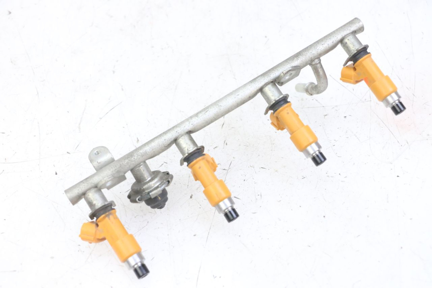 photo de WTRYSKIWACZ YAMAHA XJ6 ABS 600 (2008 - 2016) - Stan powierzchni