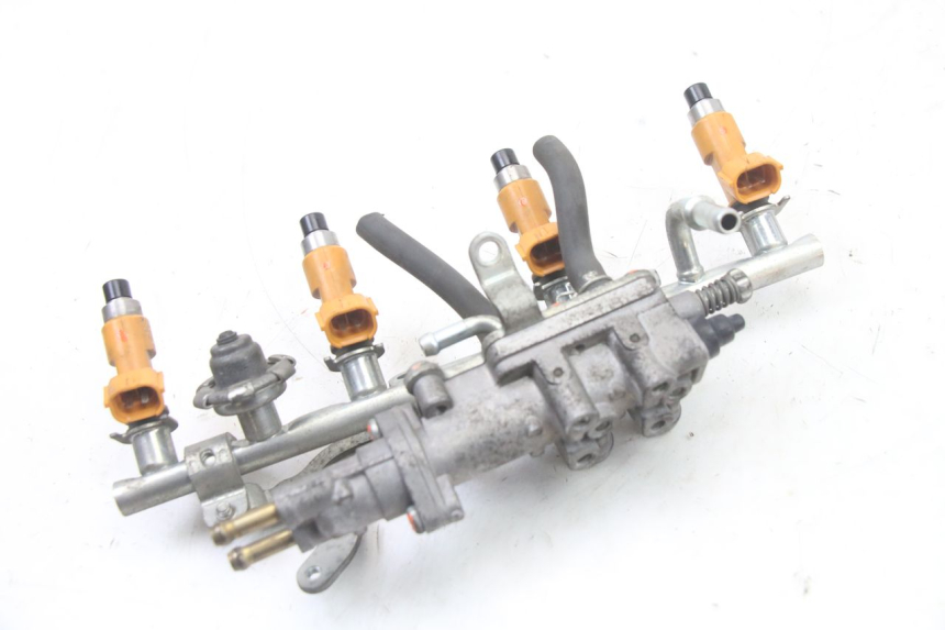 photo de WTRYSKIWACZ YAMAHA FZ6 FAZER S2 600 (2007 - 2011) - Inny kąt widzenia