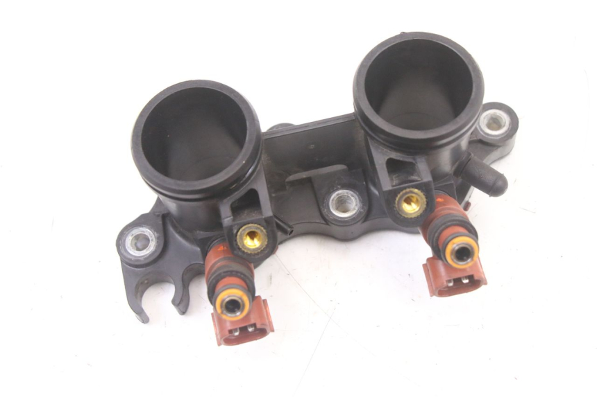 photo de WTRYSKIWACZ YAMAHA YP T-MAX TMAX 530 (2017 - 2020) - Zbliżenie techniczne