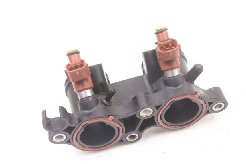 photo de WTRYSKIWACZ YAMAHA YP T-MAX TMAX 530 (2017 - 2020) - Widok ogólny