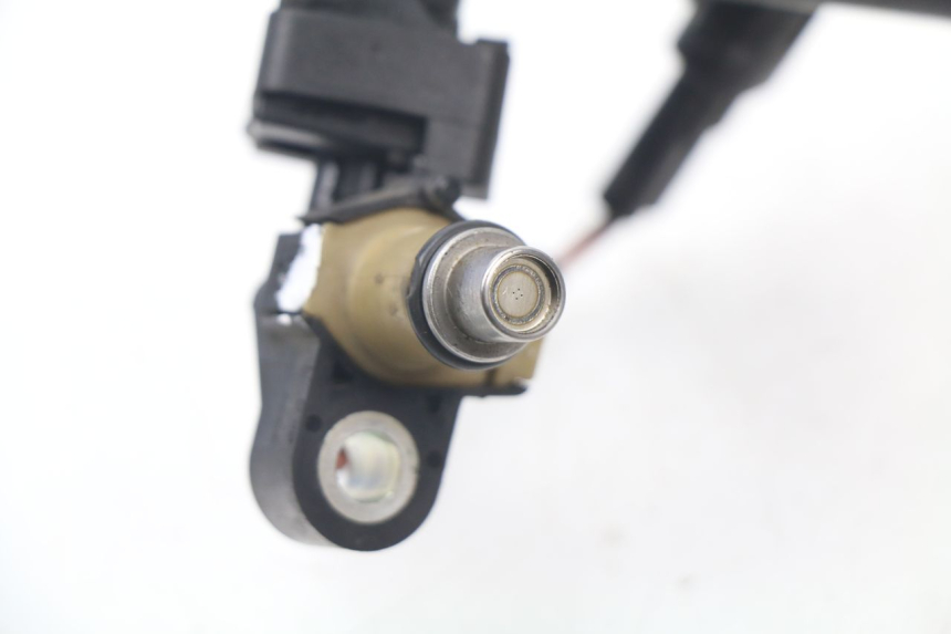 photo de WTRYSKIWACZ YAMAHA YBR 125 (2007 - 2009) - Punkty mocowania