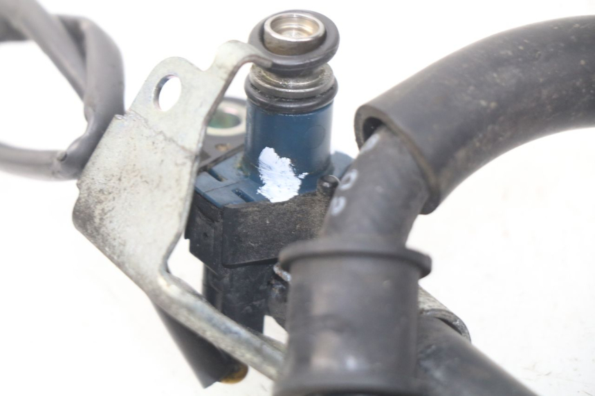 photo de WTRYSKIWACZ YAMAHA YP X-MAX XMAX 400 (2014 - 2017) - Zbliżenie techniczne