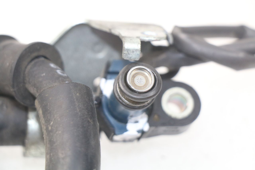 photo de WTRYSKIWACZ YAMAHA YP X-MAX XMAX 400 (2014 - 2017) - Punkty mocowania