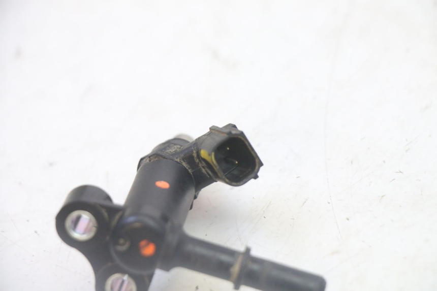 photo de WTRYSKIWACZ YAMAHA YZ-F YZF 250 (2014 - 2018) - Inny kąt widzenia