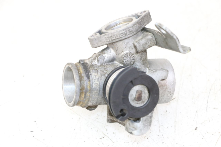 photo de WTRYSK BMW C1 125 (2000 - 2003) - Inny kąt widzenia