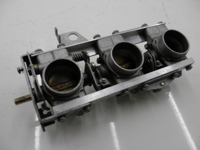 photo de WTRYSK BMW K 75 RT ABS 750 (1989 - 1997) - Widok główny