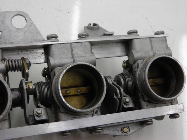 photo de WTRYSK BMW K 75 RT ABS 750 (1989 - 1997) - Zoom stanu zużycia